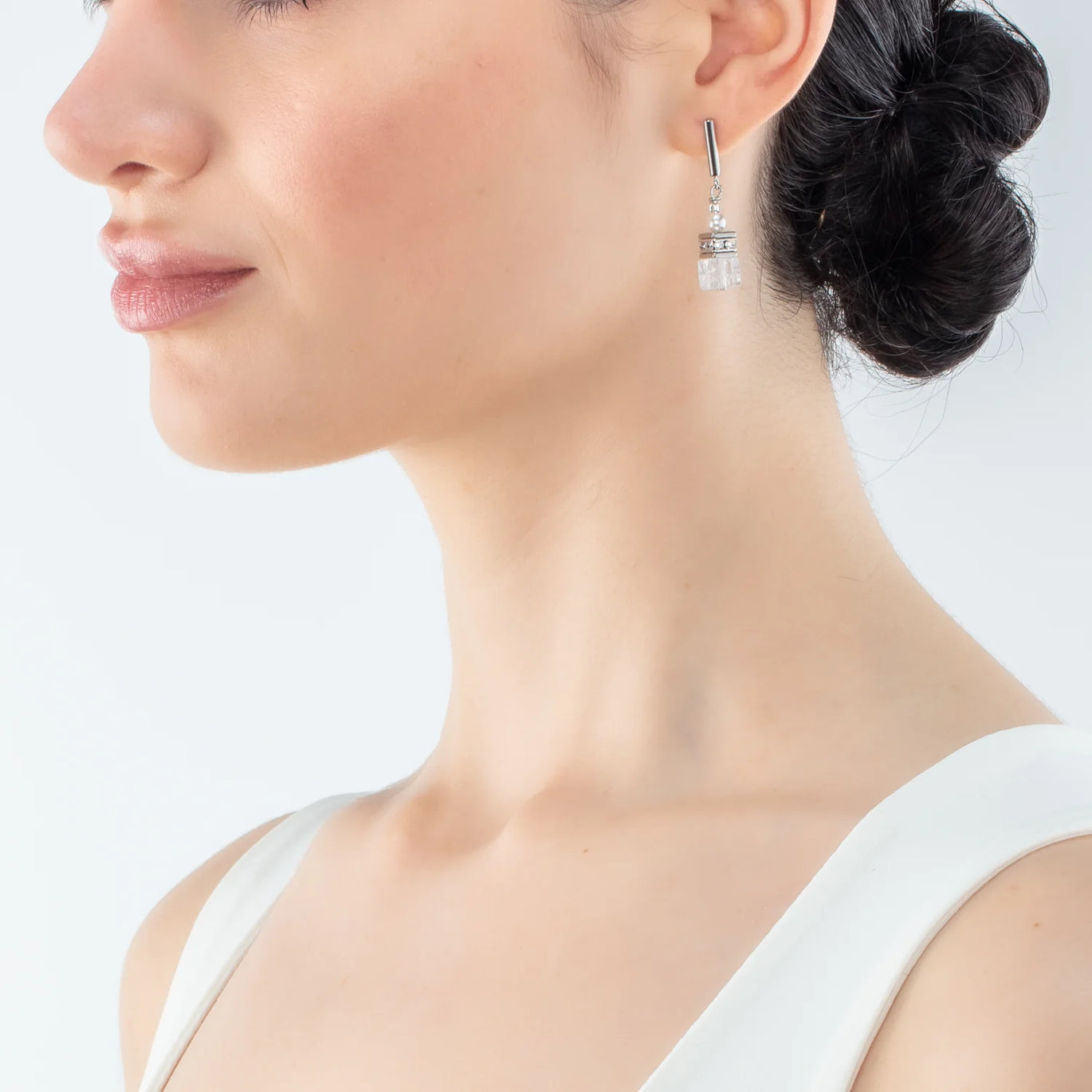 Coeur De Lion GeoCUBE Precious Fusion White Pearl Earrings