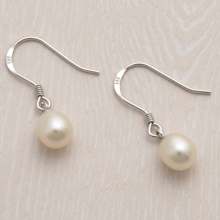 Jersey Pearl Hook Freshwater Pearl Earrings