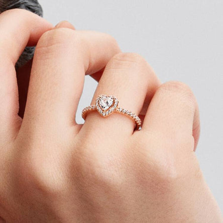 Pandora Sparkling Elevated Heart Ring