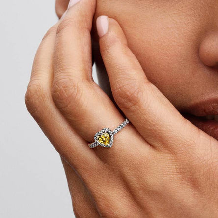 Pandora Sparkling Elevated Heart Ring