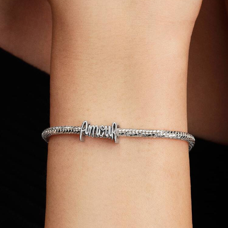 Pandora Amour Script Charm