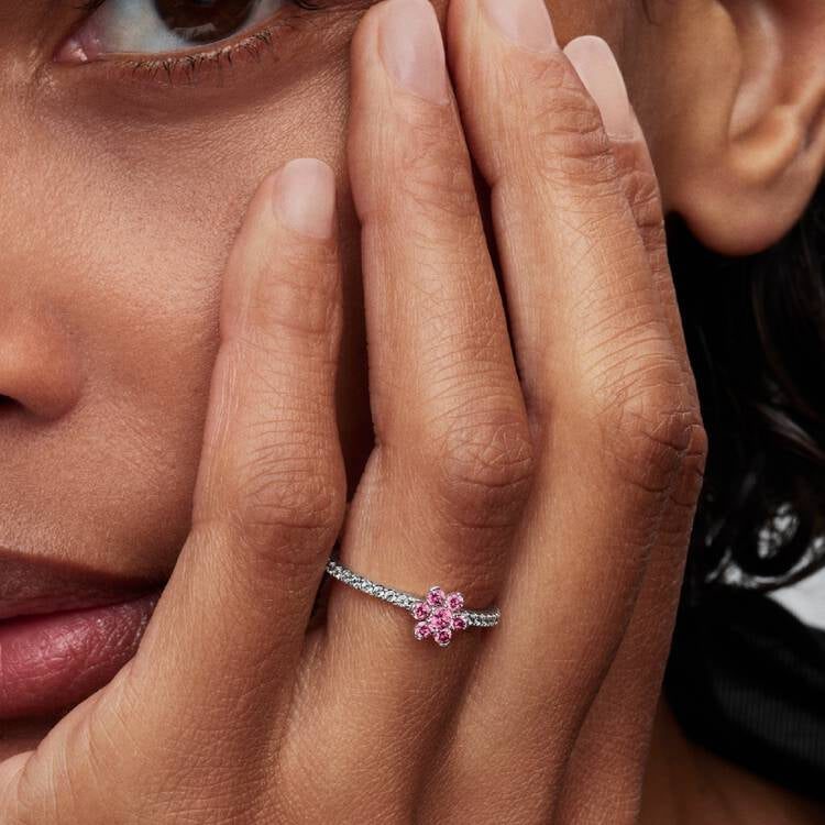 Pandora Sparkling Pink Flower Ring