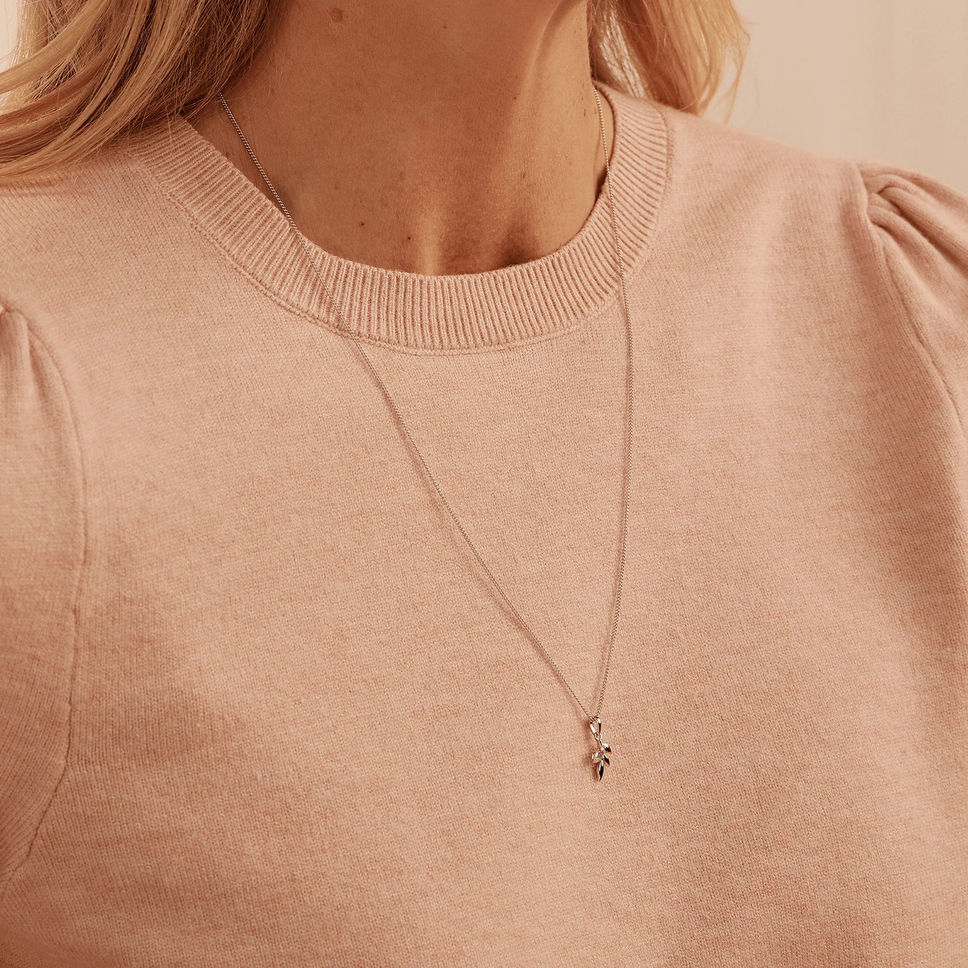 Clogau Royal ® Sterling Silver Leaf Pendant with Topaz