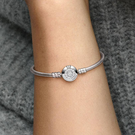 Pandora Moments Sparkling Crown O Snake Bracelet