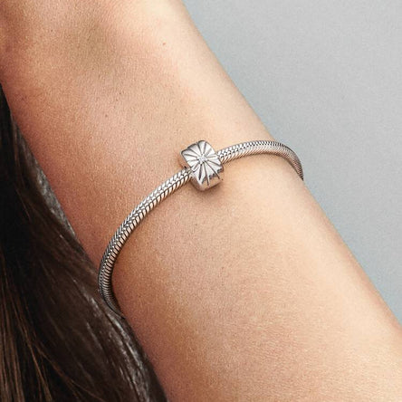 Pandora Sparkling Sunburst Clip Charm