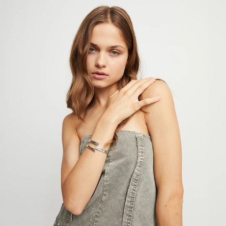 Uno De 50 Silver Plated Bangle
