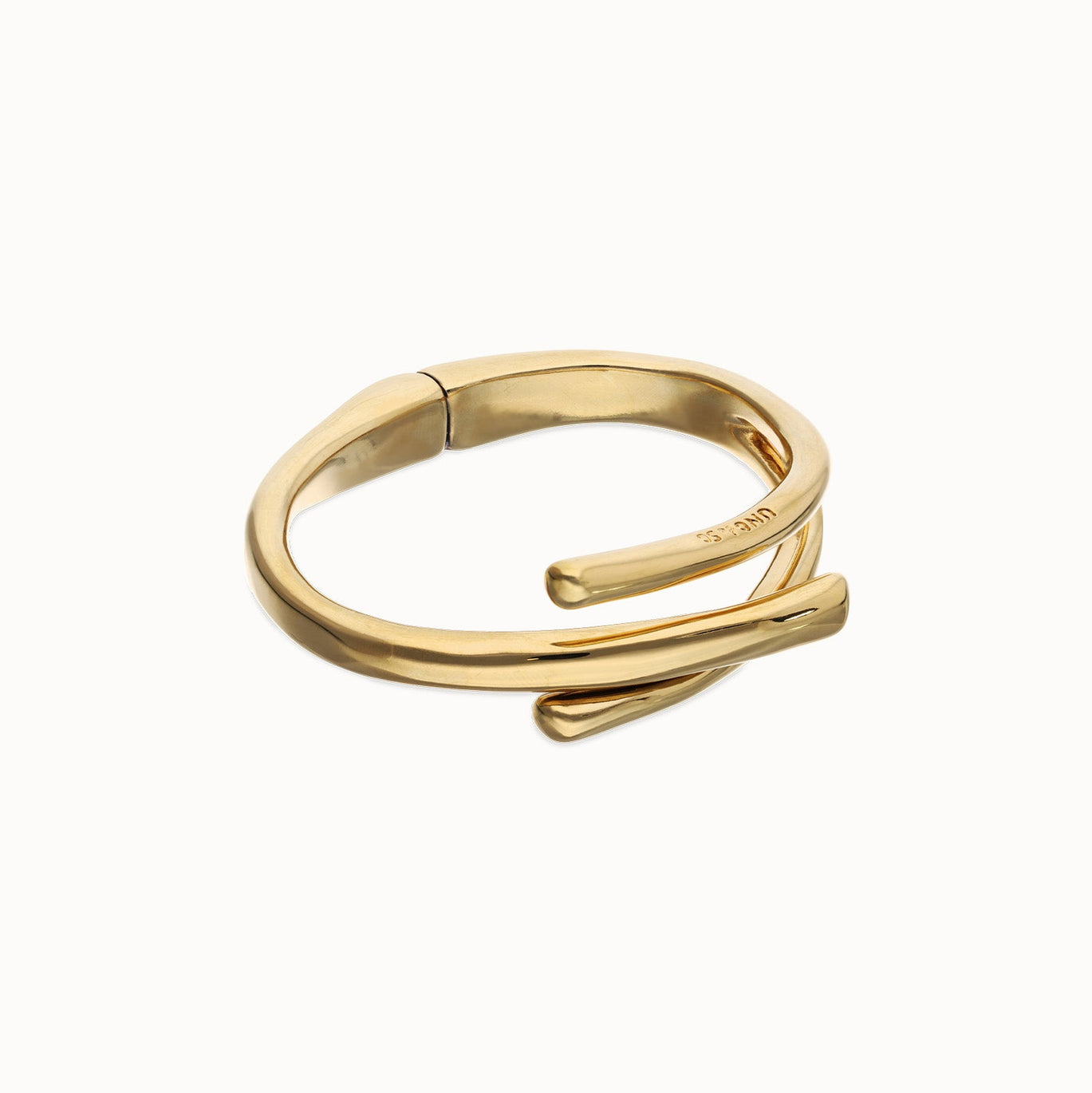 Uno de 50 Gold Intertwined Organic Shaped Bangle