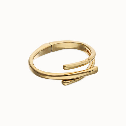 Uno de 50 Gold Intertwined Organic Shaped Bangle