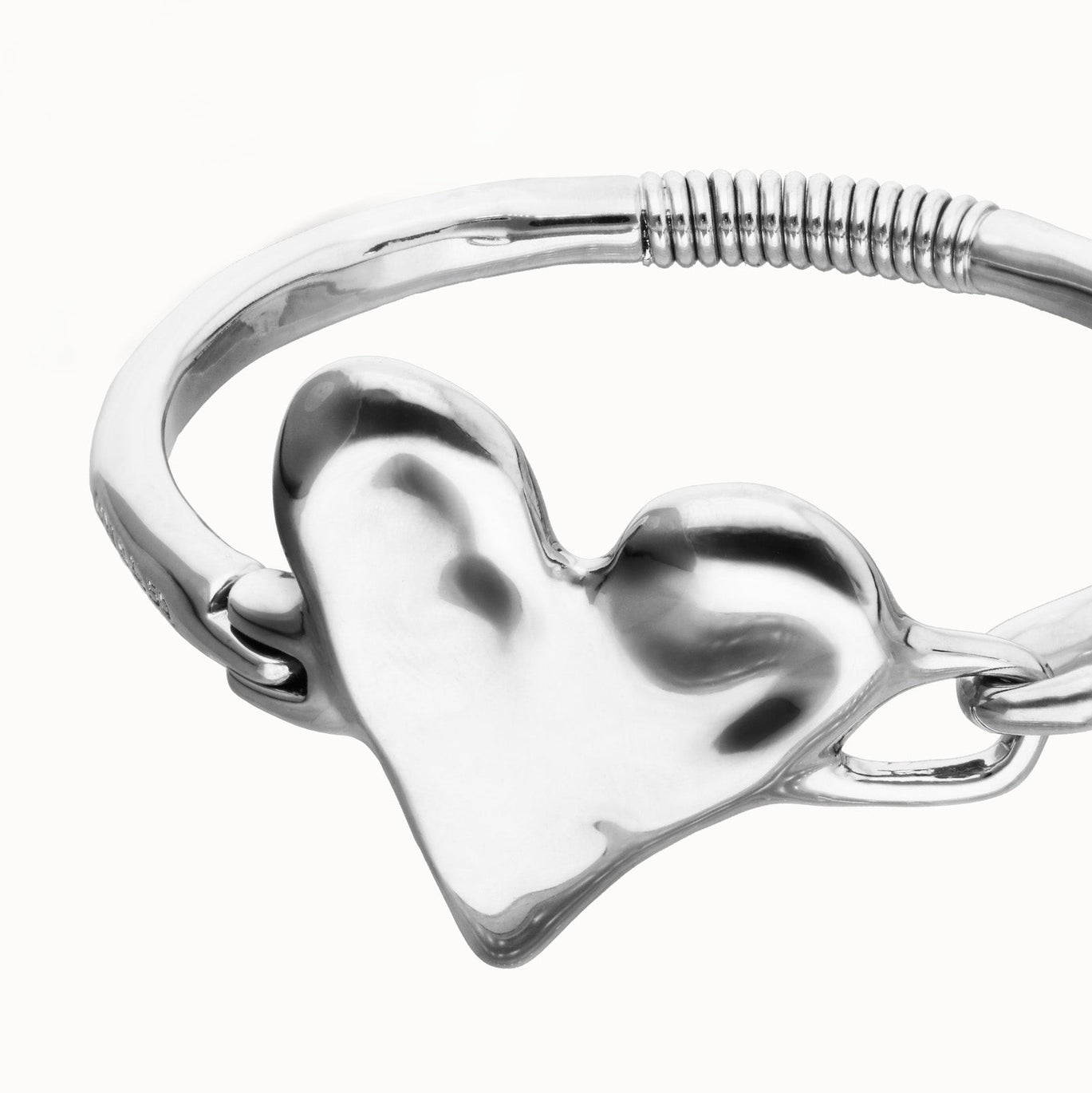 Uno de 50 Heart Bangle