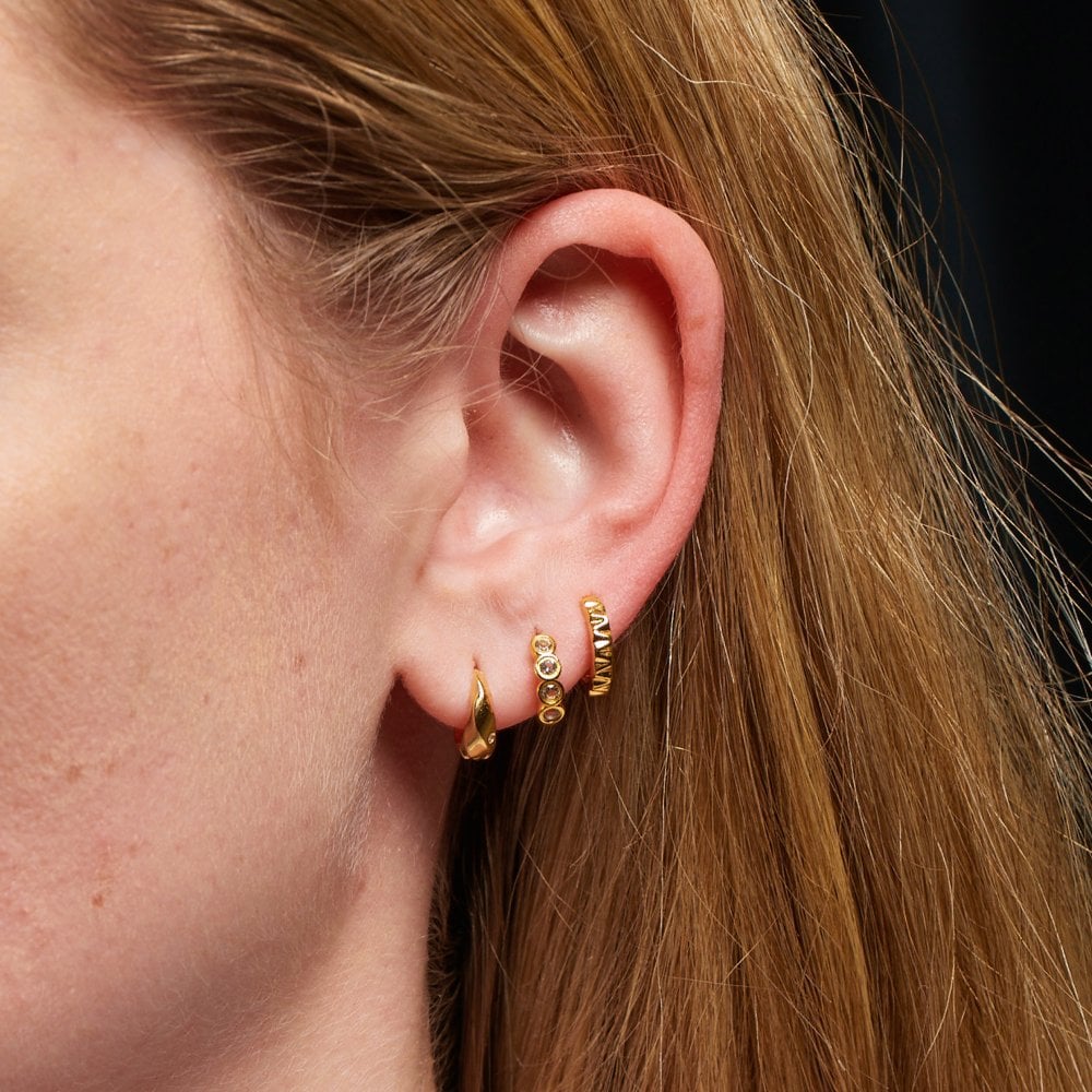 Hot Diamonds X Golden Edit Ridge Huggie Gold Plated Earrings