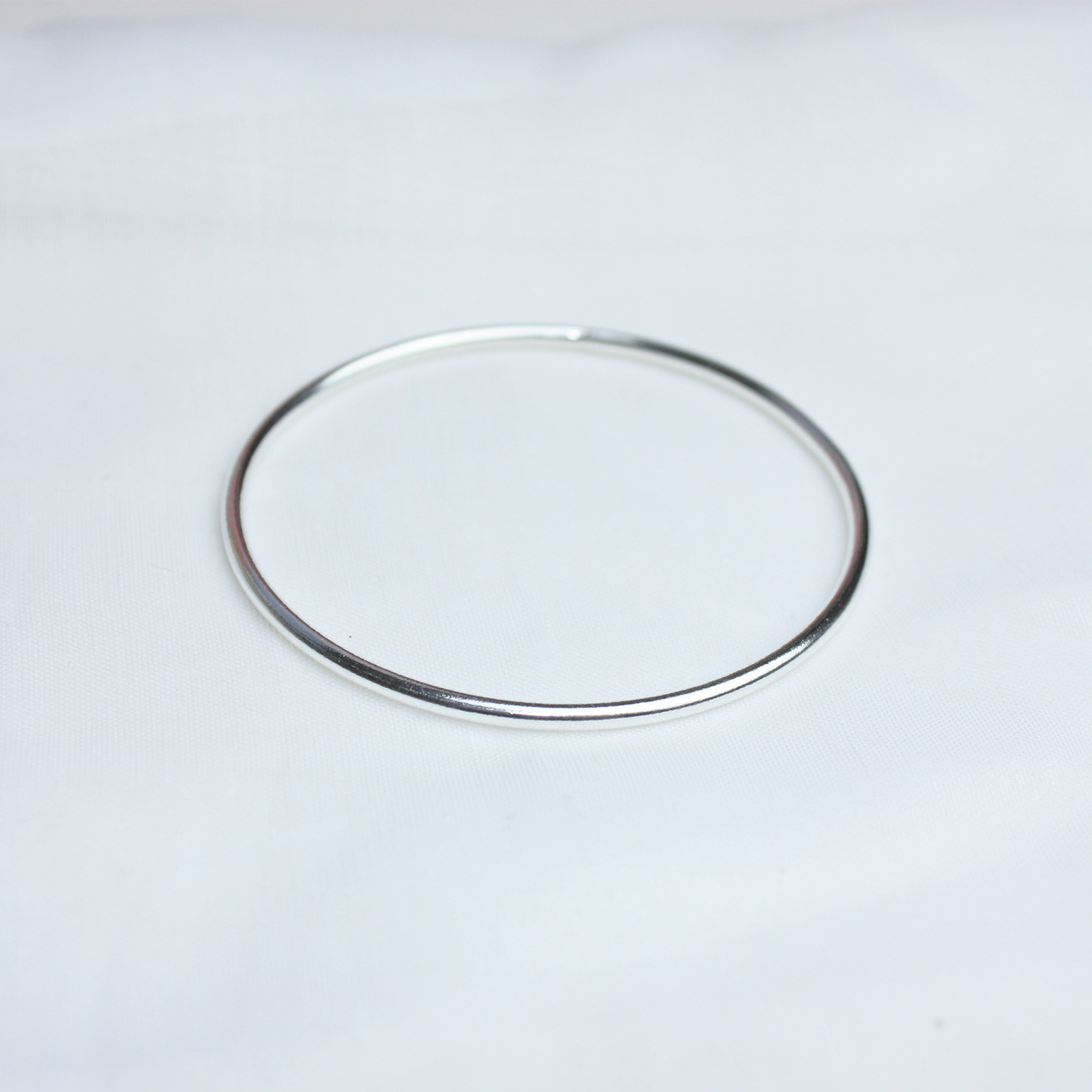 Kimberley Elizabeth Plain Bangle