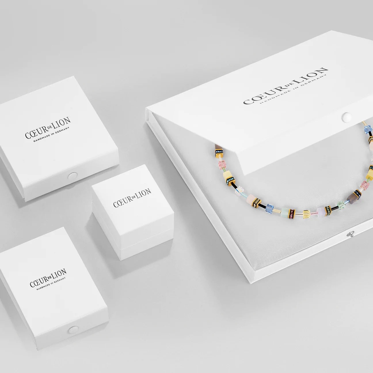 Coeur De Lion GeoCube Classic Polaris & Multicolour Rhinestone Bracelet