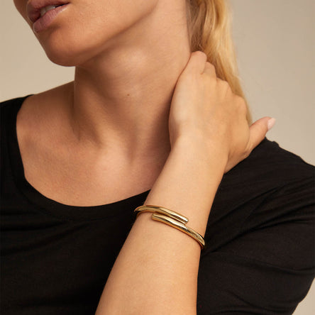 UNO de 50 Yellow Gold Meeting Point Bracelet